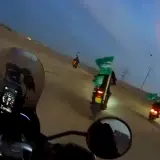 شاهدوا - الشرطة تطارد موكب دراجات نارية يرفع رايات خضراء في النقب