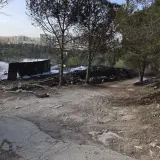 القدس  شاهدوا : حريق في مكب نفايات يشكل خطراً على الاحراش المجاورة. 