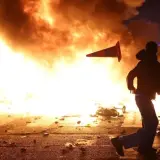 فرنسا: حصيلة الاعتقالات ترتفع إلى 1800 شخص وإصابة أكثر من 500 عنصر أمن في مواجهات دامية