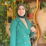 من خنادق التنمّر إلى منصات الإلهام: قصة نجاح ملهمة تقودها الموجهة الأسرية أمل زحالقة