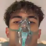 هل تعرّض لوعكة؟ فيديو قناع الأكسجين الخاص بلامين يامال يُثير ضجة كبيرة (فيديو)