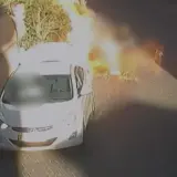 شاهدوا الفيديو :  أراد حرق دراجة نارية فأشعل النار في نفسه..  اتهام شاب من أم الفحم