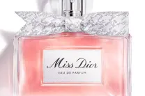 أيقونة ديور:  Miss Dior Eau de Parfum  بانتظاركم في ديوتي فري 