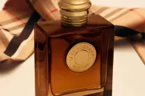 فانيليا بلمسة جديدة BURBERRY GODDESS AMBER VANILLA في ديوتي فري 