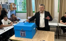 رئيس القائمة المشتركة جبارين يدلي بصوته ويؤكد لوازكام : دقت ساعة الحسم