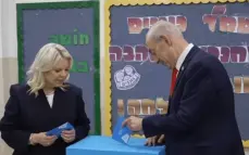 شاهدوا- نتنياهو يصوت في القدس ويحذر من تلاعب بالبطاقات، ولجنة الانتخابات تنفي ! 