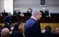 نتنياهو يعمل المستحيل لإطالة محاكمته.