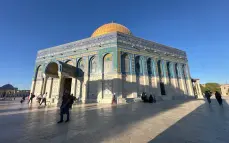 مباشر | المسجد الأقصى: توافد المصلين وأجواء عيدية في ثالث أيام العيد