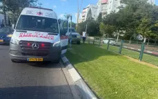 إصابة خطيرة لطفل في المزرعة بعد تعرضه للدهس
