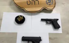 رهط: ضبط مسدسين وبندقية M-16 ومئات حبات الرصاص واعتقال 5 مشتبه بهم