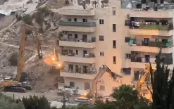 بن غفير يشرف على هدم بناية سكنية في الطور بالقدس وتشريد عشرات الأطفال والنساء