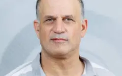 سمح بالنشر: هذا هو المحاضر المتهم بالتخطيط لمجازر جماعية ضد العرب