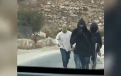 تحقيقات مكثفة وملاحقة أمنية للمتورطين في الاعتداء على الدبلوماسيين والمصورة...
