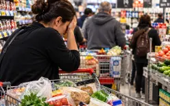  الفجوات الطبقية تتسع: 18,695 شيكل متوسط الإنفاق الشهري للأسر والعائلات الفقيرة تغرق في...
