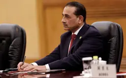 قائد الجيش الباكستاني يصل إلى طهران للقاء كبار المسؤولين