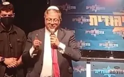 الأذان لن يتوقف… وصوتنا كمان! 