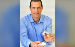 رئيس نقابة الأطباء يدين تصريحات طبيب شكك في الأطباء العرب: تحريض وعنصرية