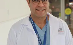 لأول مرة، عملية جراحية للأوتار الصوتية بالليزر في قسم الأنف والأذن والحنجرة على...
