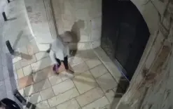 القدس : الإعتداء على كنيسة مار يعقوب للارمن على يد أحد المستوطنين