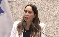 جدل في إسرائيل حول كلفة زيارة وزيرة المساواة الاجتماعية إلى نيويورك خلال الحرب...