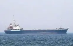 الجيش الأمريكي يعلن عبور سفينتين تجاريتين مضيق هرمز بنجاح في خطوة لـ 