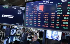 مفاوضات أميركا وإيران: النفط يرتفع والدولار والذهب يترقبان التطورات