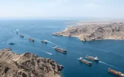 وكالة فارس: مضيق هرمز سيبقى تحت الإدارة الإيرانية