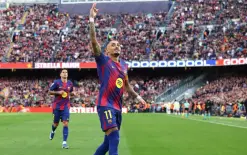 على خطى نيمار.. هل يَغدر رافينيا ببرشلونة؟ 