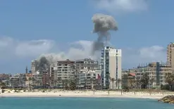 إسرائيل تشن غارة على مدينة صور اللبنانية بعد تحذير السكان