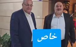 د. طيبي وعباس بعد إنتهاء إجتماع السباعية