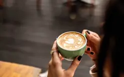 قبل الإفطار أم بعده.. متى تشرب قهوتك صباحًا؟ 