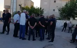 مصمص: أمر بهدم منزل المواطن أحمد صالح أبو شهاب ونصب خيمة اعتصام وسط حالة من التوتر...