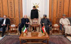 عُمان تعلن ممرا بحريا مؤقتا لعبور السفن في هرمز من دون رسوم