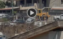 فيديو - هذا ما فعلته الجرافات بالسيارات التي إعترضت طريقها نحو البيت المهدد بالهدم في...