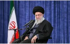 مراسم تشييع خامنئي بدأت في طهران بمشاركة حاشدة للإيرانيين