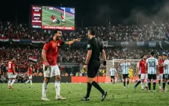 في ليلة سقوط الـ VAR».. القصة الكاملة للفضيحة التحكيمية التي حرمت مصر من الفوز