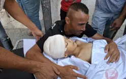 تسعة شهداء منذ الصباح في غارات وإطلاق نار بغزة وخان يونس