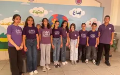 طلاب المدرسة الابتدائية 