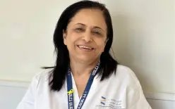 الممرضة المسؤولة عن قسم الوالدات سهيلة غانم تخرج للتقاعد: 
