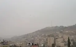 بالفيديو مشهد نادر في عزّ الصيف.. الأمطار تفاجئ الأهالي في القدس