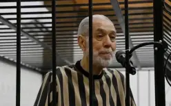 السجن المؤبد على مفتي سوريا السابق أحمد حسون