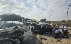 النقب: إصابة 3 أشخاص بحادث طرق خطير على شارع 2414 قرب فدوييم - بينهم سيدة بحالة حرجة