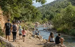 الطقس الجميل يجذب الآلاف.. 40 ألف متنزه يتوافدون إلى المحميات والحدائق اليوم السبت