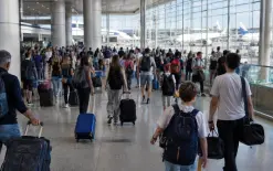 سلطة المطارات تتوقع عبور 3 ملايين مسافر خلال سبتمبر والأعياد ونصف مليون عبر المعابر...