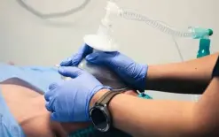 أزمة الهجرة الطبية تتفاقم: نصف الأطباء (المختصين) يخططون لمغادرة البلاد والعمل في...