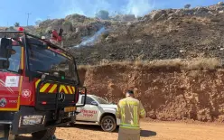 اندلاع حريق في منطقة مفتوحة بمجد الكروم.. 6 طواقم وطائرات تعمل على إخماد النيران
