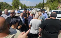 شاهدوا : الشرطة تمنع أهالي مجد الكروم من دخول أراضيهم في منطقة 