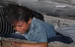 غزة: 8 ضحايا وإنقاذ 13 مصابا بعد انهيار مبنى على سكانه