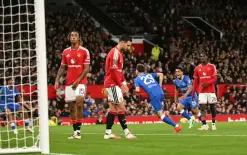 مانشستر يونايتد يودع كأس الرابطة في مشهد نادر منذ نصف قرن