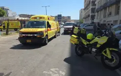 مقتل فتى 17 عامًا دهسًا وإصابة سائق بإطلاق نار في الخضيرة